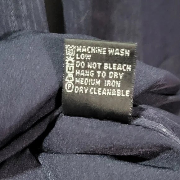 Pavini Men's Navy Blue Long Sleeve Casual Button Up Shirt Size Small EUC - Picture 5 of 5